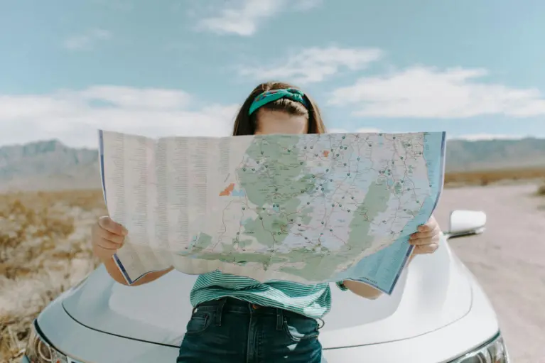 girl looking at the map