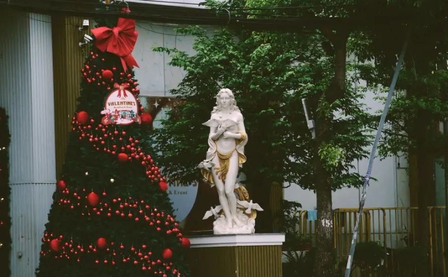 Town decorated for Christmas